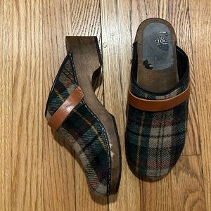 Swedish Clogs LENA Classic Clogs in Plaid Size 42
